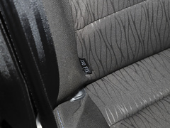 2023款 PLUS 1.8L 9座舒适版