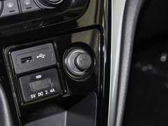 2023款 PLUS 1.8L 7座智联版