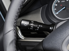 2023款 PLUS 1.8L 7座智联版
