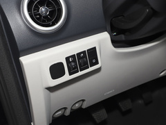 2023款 PLUS 1.5T 5/7座经典版