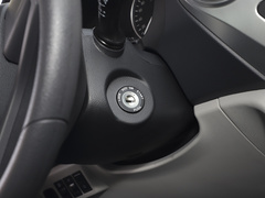 2023款 PLUS 1.5T 5/7座经典版