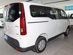 2023款 2.0T 精英版 手动短轴低顶 5/6座（125Ps）