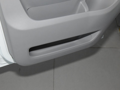 2023款 2.0T 精英版 手动短轴低顶 5/6座（125Ps）