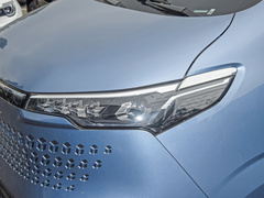2023款 2.0T 精英版 手动短轴低顶 5/6座（125Ps）