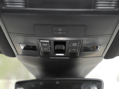 2023款 300TSI DSG两驱辰光版