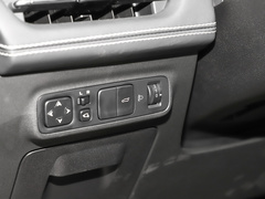 2023款 2.0T 两驱悦领型