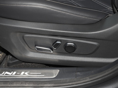 2023款 2.0T 两驱悦领型