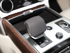 2023款 改款 3.0 L6 400PS 盛世加长版
