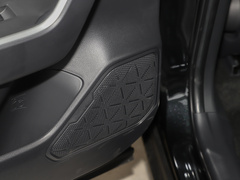 2023款 2.0L CVT两驱领先版