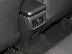 2023款 2.0L CVT两驱领先版