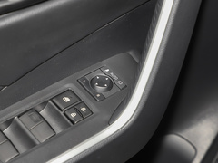 2023款 2.0L CVT两驱领先版