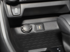 2023款 2.0L CVT两驱领先版