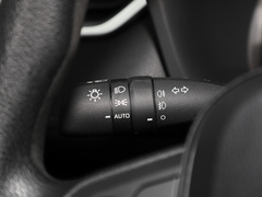 2023款 2.0L CVT两驱领先版