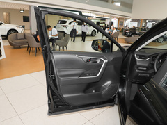 2023款 2.0L CVT两驱领先版