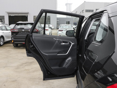 2023款 2.0L CVT两驱豪华PLUS版