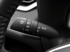2023款 2.0L CVT两驱豪华PLUS版