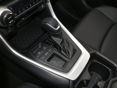 2023款 2.0L CVT两驱豪华PLUS版