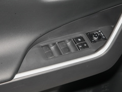 2023款 2.0L CVT两驱豪华PLUS版
