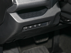 2023款 2.0L CVT两驱豪华PLUS版