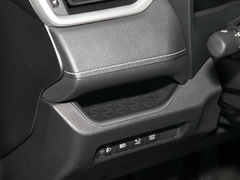 2023款 2.0L CVT两驱豪华PLUS版