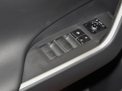 2023款 2.0L CVT四驱豪华PLUS版