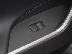 2023款 2.0L CVT四驱豪华PLUS版