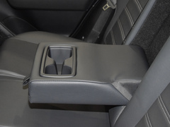 2023款 2.0L CVT四驱豪华PLUS版