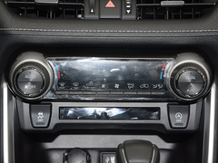 2023款 2.0L CVT四驱豪华PLUS版