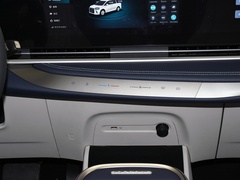 2023款 2.0T 星云六座版