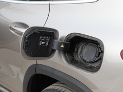 2023款 EQA 260
