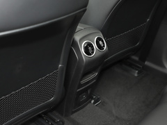 2023款 EQA 260
