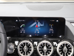2023款 EQA 260