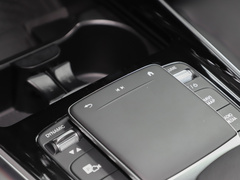 2023款 EQA 260
