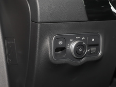 2023款 EQA 260