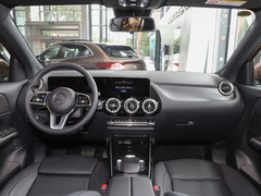 2023款 EQA 260