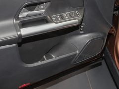 2023款 EQA 260