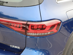 2023款 EQB 260