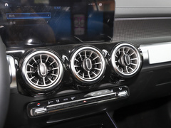 2023款 EQB 260