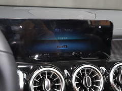 2023款 EQB 260