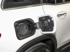 2023款 EQB 260