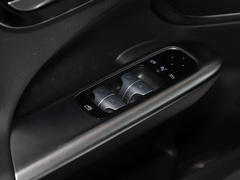 2023款 改款 C 200 L 运动版