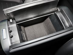 2023款 改款 C 200 L 运动版