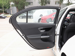 2023款 改款 C 200 L 运动版