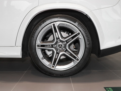 2023款 改款 GLS 450 4MATIC 时尚型