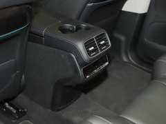 2023款 改款 GLS 450 4MATIC 时尚型