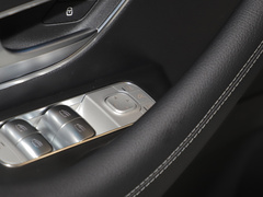 2023款 改款 GLS 450 4MATIC 时尚型