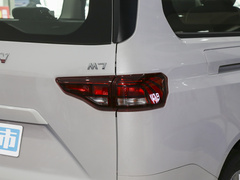 2023款 2.0L CNG长轴创享版 7座
