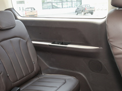 2023款 2.0L CNG长轴商务版 7座