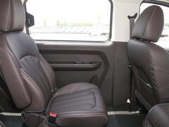 2023款 2.0L CNG长轴商务版 7座