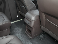 2023款 2.0L CNG长轴商务版 7座